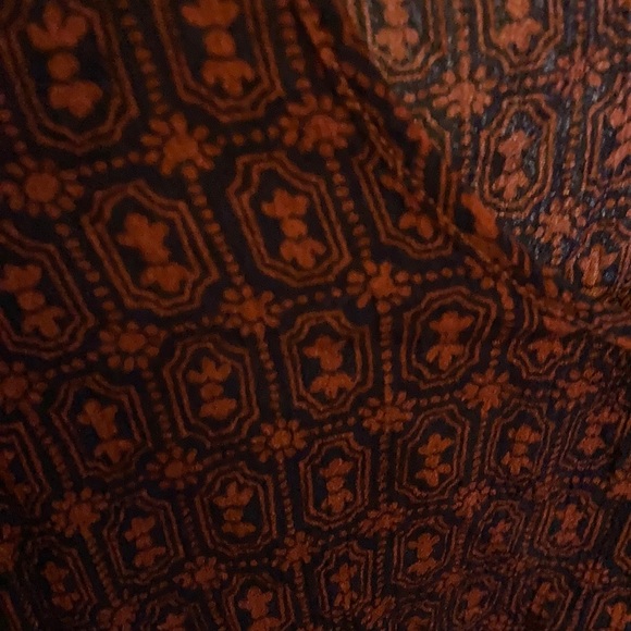 Blouse - Picture 2 of 3